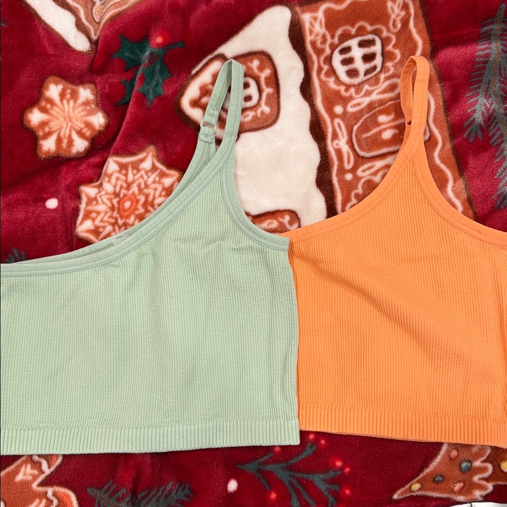 One-Shoulder Ribbed Crop Top - Picture 4 of 5